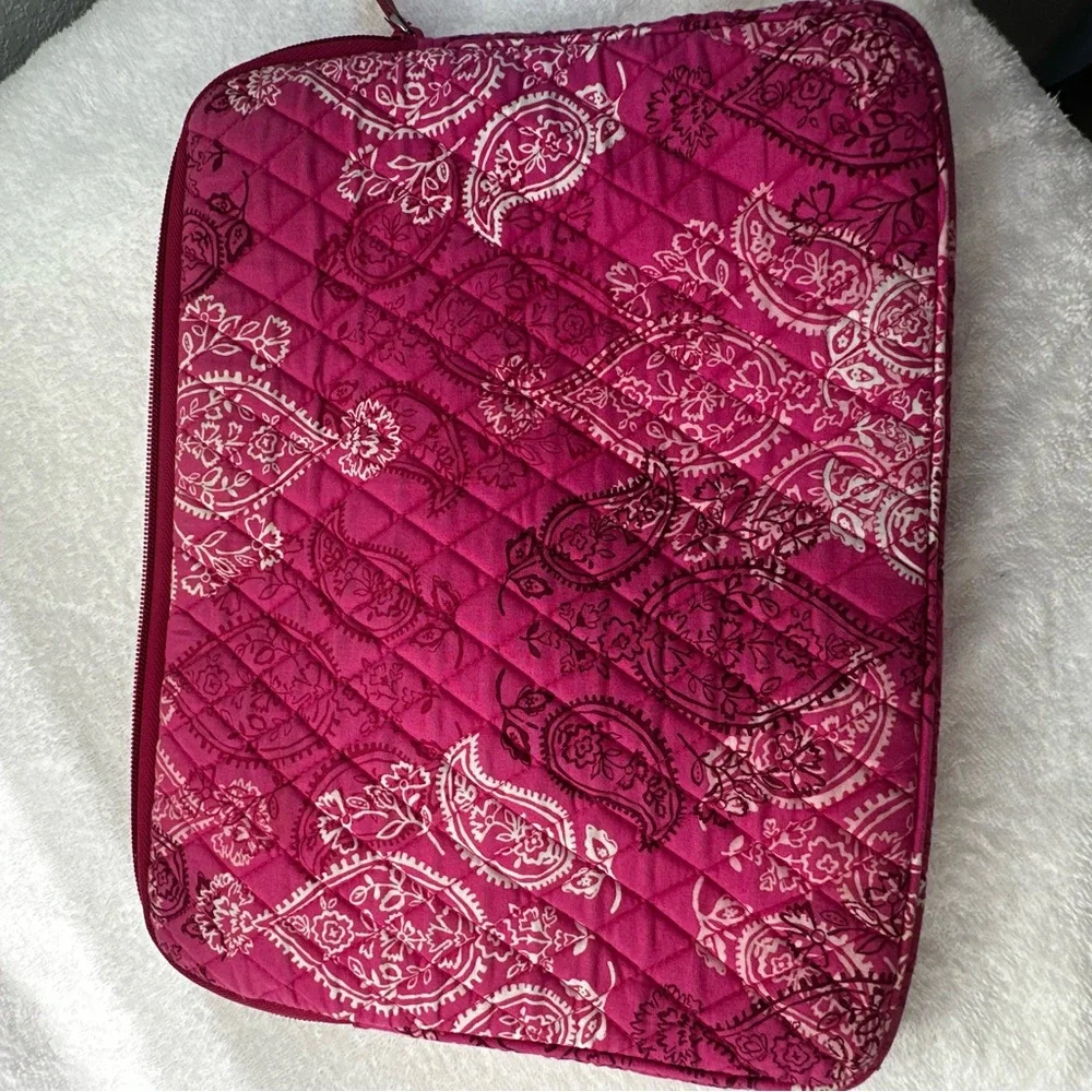 Vera Bradley Laptop Sleeve Padded Case Cover Bag PINK Stamped Paisley